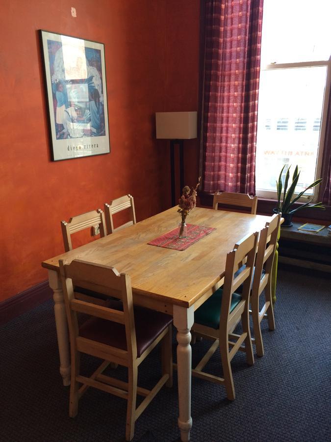 Hostal Buffalo-niagara *